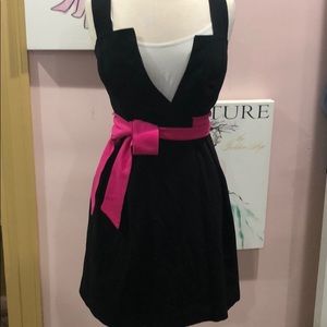 DIANE VON FURSTENBERG WRAP DRESS